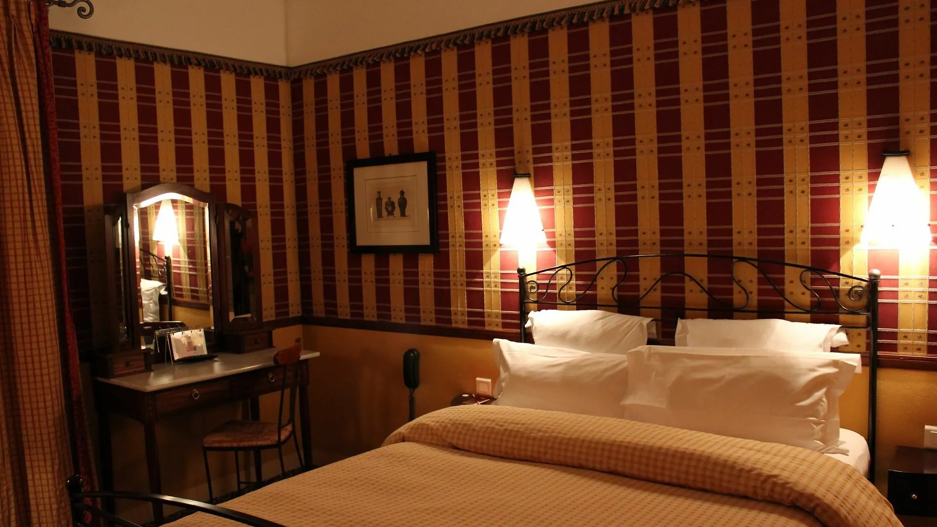 Le Relais Saint Sulpice Hotel Paris