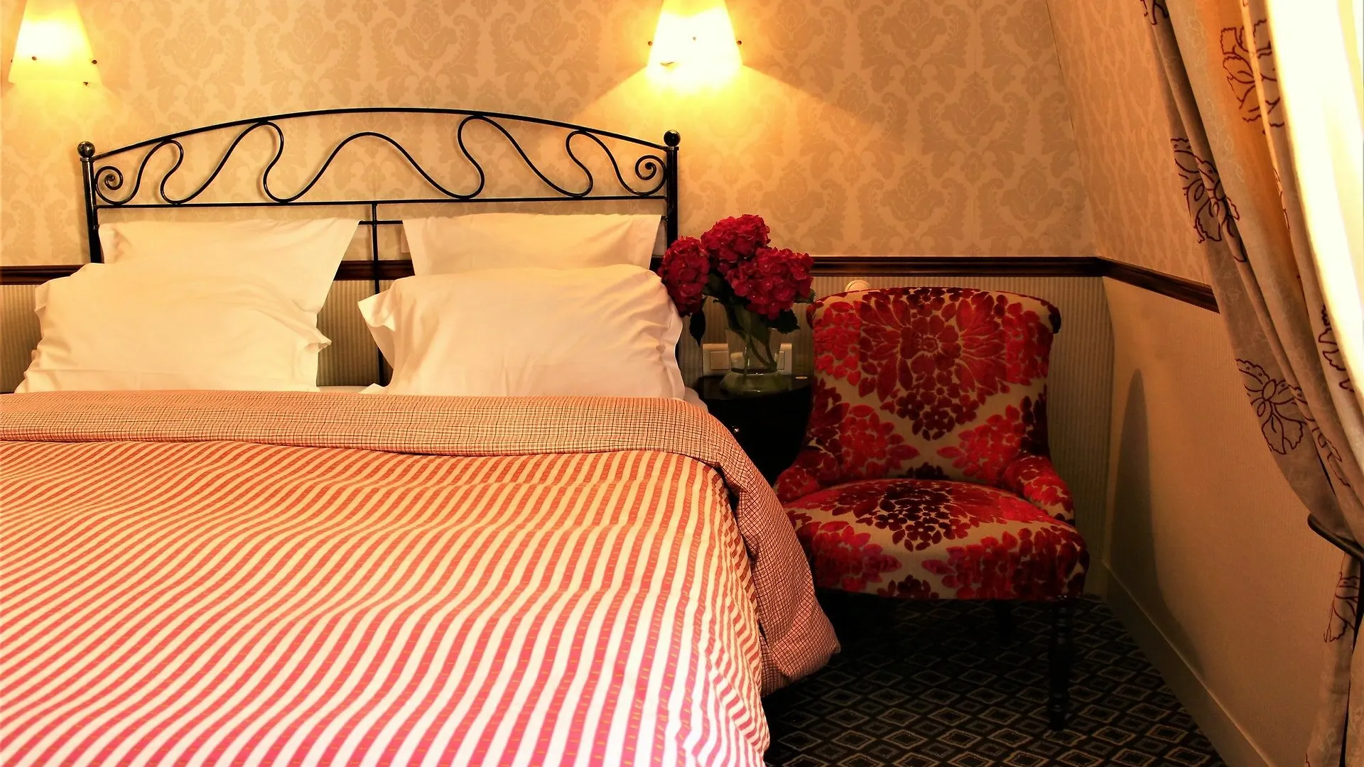 Le Relais Saint Sulpice 4* Paris